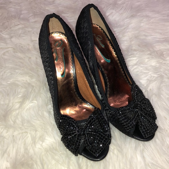 Poetic License Shoes - Poetic license black satin pumps rhinestone bow 😍